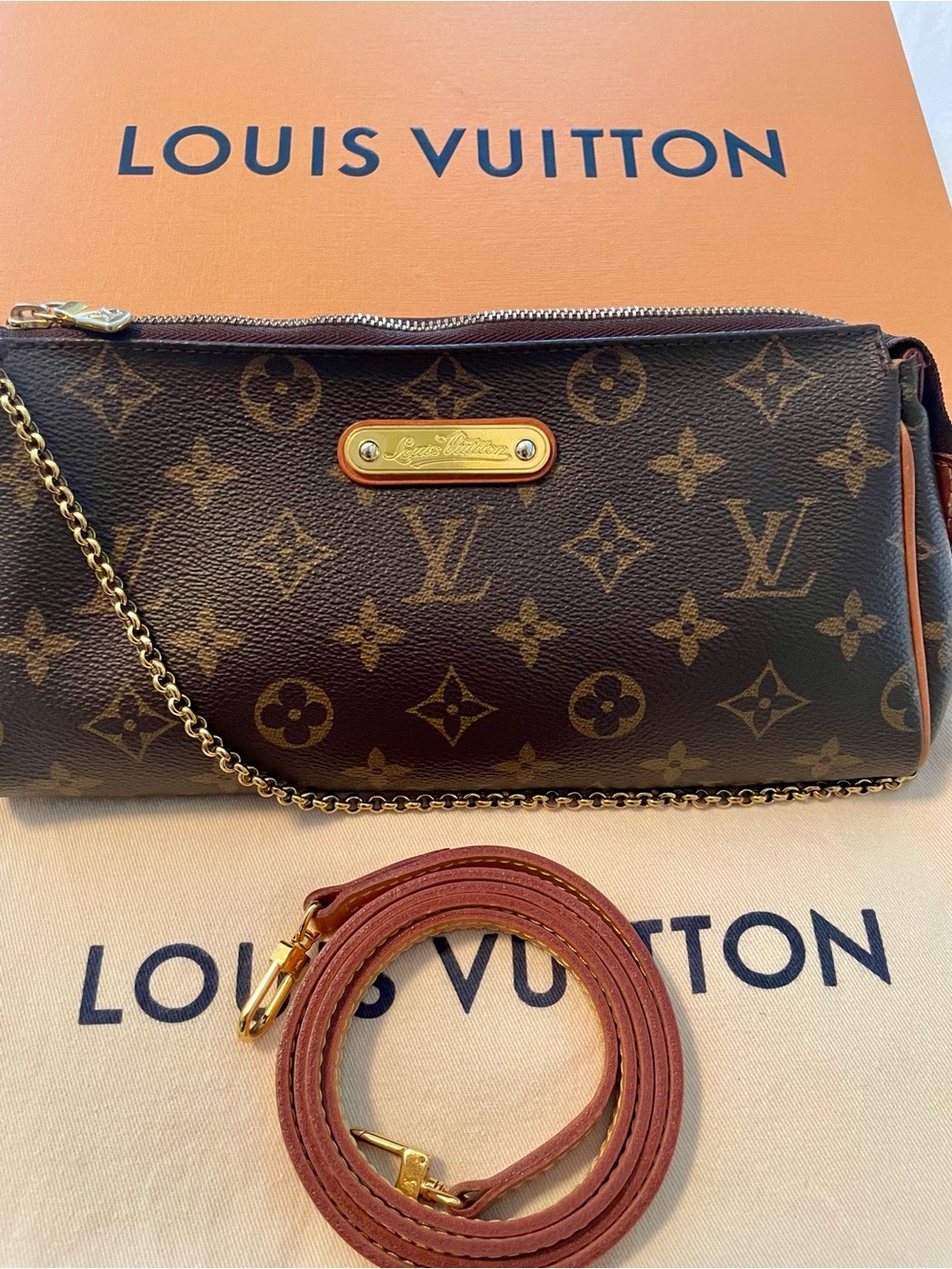 Louis Vuitton Eva Monogram Canvas Crossbody Clutch M95567 Authentic - Picture 15 of 16